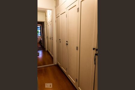 Suíte - Closet de apartamento para alugar com 3 quartos, 125m² em Cidade Monções, São Paulo