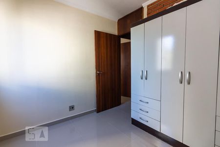 Quarto 1 de apartamento para alugar com 2 quartos, 60m² em Cidade São Francisco, São Paulo