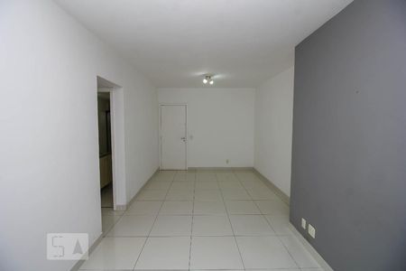 Sala de apartamento para alugar com 3 quartos, 84m² em Botafogo, Rio de Janeiro