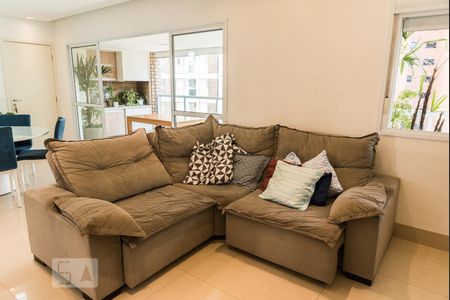 Sala de apartamento à venda com 3 quartos, 110m² em Vila Suzana, São Paulo