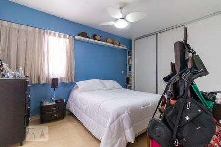 Suíte 1 de apartamento à venda com 2 quartos, 96m² em Vila Madalena, São Paulo