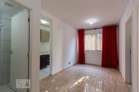 Sala de apartamento à venda com 2 quartos, 47m² em Parque Marabá, Taboão da Serra