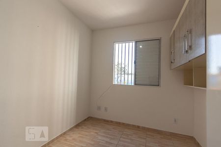 Quarto 1 de apartamento à venda com 2 quartos, 47m² em Parque Marabá, Taboão da Serra