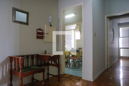 Corredor de apartamento para alugar com 2 quartos, 112m² em Gonzaga, Santos