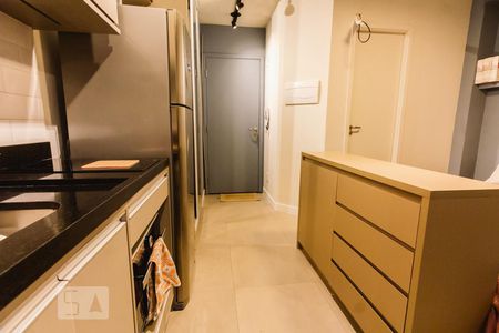 Cozinha de kitnet/studio para alugar com 1 quarto, 29m² em Bom Retiro, São Paulo