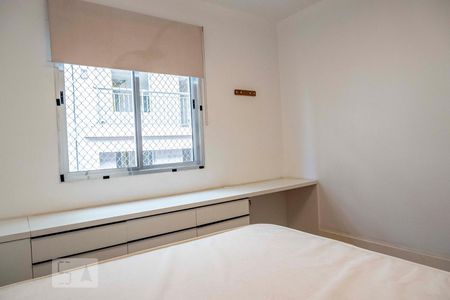 Quarto de apartamento à venda com 1 quarto, 80m² em Pinheiros, São Paulo