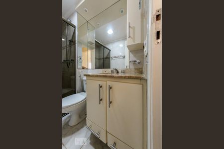 Banheiro Social de apartamento para alugar com 3 quartos, 74m² em Jardim das Paineiras, Campinas