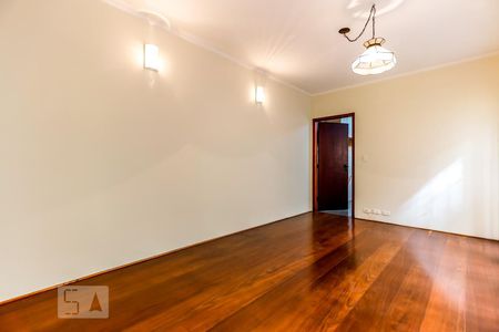 Sala 2 de casa para alugar com 3 quartos, 310m² em Vila Mazzei, São Paulo