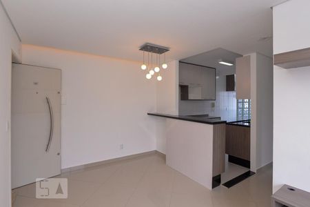 Sala de apartamento para alugar com 2 quartos, 50m² em Vila Carolina, São Paulo