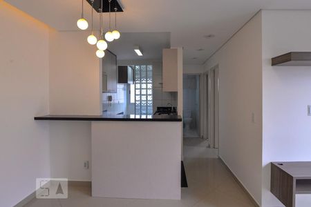 Sala de apartamento para alugar com 2 quartos, 50m² em Vila Carolina, São Paulo
