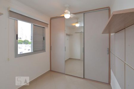 Quarto 1 de apartamento para alugar com 2 quartos, 50m² em Vila Carolina, São Paulo