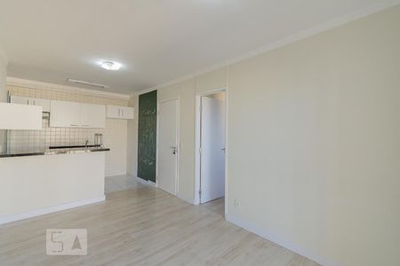 Sala de apartamento para alugar com 3 quartos, 52m² em Vila Marieta, Campinas