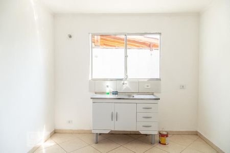 Sala e cozinha de casa para alugar com 1 quarto, 55m² em Jardim Danfer, São Paulo