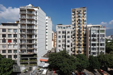 Quarto 1 Vista de apartamento para alugar com 3 quartos, 78m² em Maracanã, Rio de Janeiro