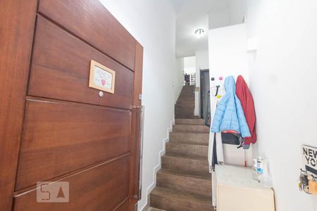 Entrada de casa à venda com 3 quartos, 298m² em Vila Pires, Santo André