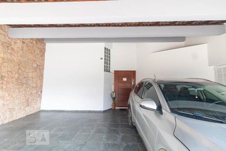 Garagem de casa à venda com 3 quartos, 298m² em Vila Pires, Santo André