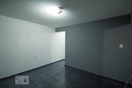 Sala de casa de condomínio para alugar com 2 quartos, 60m² em Piqueri, São Paulo