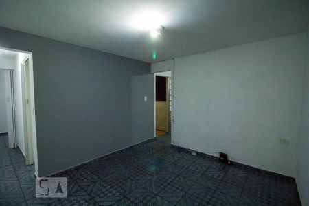 Sala de casa de condomínio para alugar com 2 quartos, 60m² em Piqueri, São Paulo