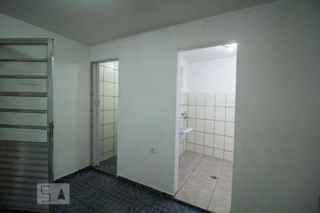 Cozinha de casa de condomínio para alugar com 2 quartos, 60m² em Piqueri, São Paulo