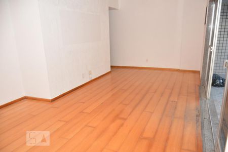 Apartamento à venda com 136m², 4 quartos e 1 vagaSala