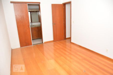 Quarto com suite de apartamento à venda com 4 quartos, 136m² em Jardim Carioca, Rio de Janeiro