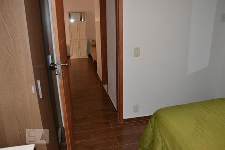 Quarto 1 de apartamento para alugar com 2 quartos, 61m² em Copacabana, Rio de Janeiro