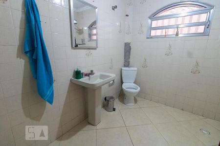 Banheiro de casa à venda com 3 quartos, 140m² em Parque Marajoara, Santo André