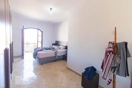 Suíte de casa à venda com 3 quartos, 140m² em Parque Marajoara, Santo André