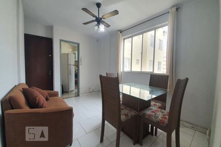 Sala de apartamento para alugar com 1 quarto, 38m² em Jacarepaguá, Rio de Janeiro