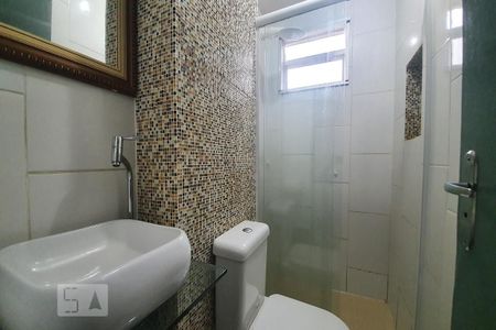 Banheiro de apartamento para alugar com 1 quarto, 38m² em Jacarepaguá, Rio de Janeiro