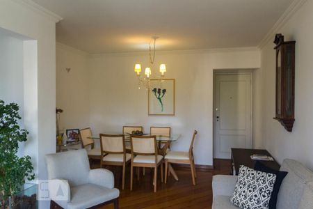 Sala de apartamento para alugar com 3 quartos, 80m² em Vila Olímpia, São Paulo