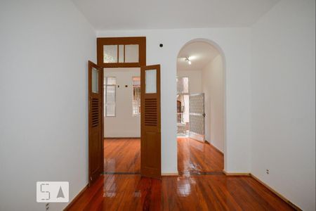 Sala de casa para alugar com 5 quartos, 195m² em Maracanã, Rio de Janeiro