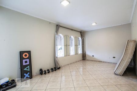 Sala de casa à venda com 3 quartos, 270m² em Vila Eldizia, Santo André