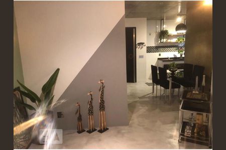 Sala de apartamento à venda com 2 quartos, 70m² em Usina Piratininga, São Paulo