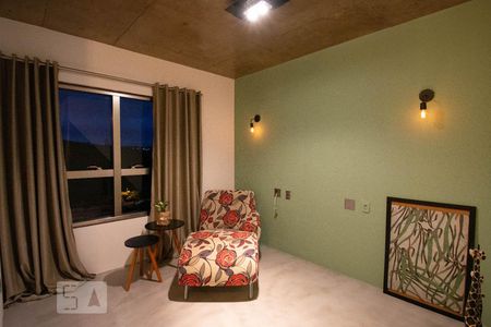 Sala de apartamento à venda com 2 quartos, 70m² em Usina Piratininga, São Paulo