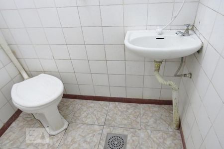 Banheiro de casa para alugar com 1 quarto, 40m² em Vila Medeiros, São Paulo