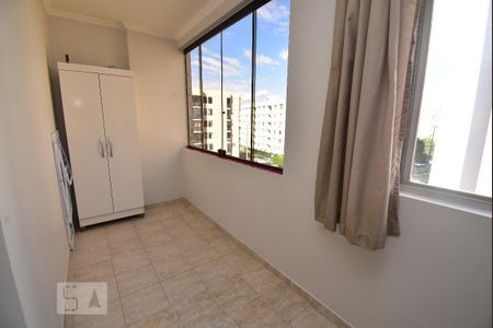 Sala de apartamento para alugar com 2 quartos, 45m² em Guará Ii, Brasília