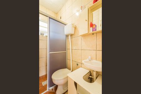 Banheiro de casa de condomínio à venda com 1 quarto, 52m² em Nonoai, Porto Alegre