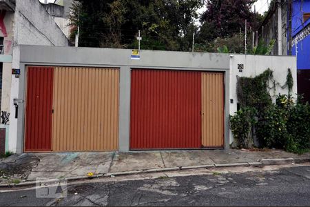 Frente do Imóvel  de casa para alugar com 5 quartos, 550m² em Vila Pirajussara, São Paulo