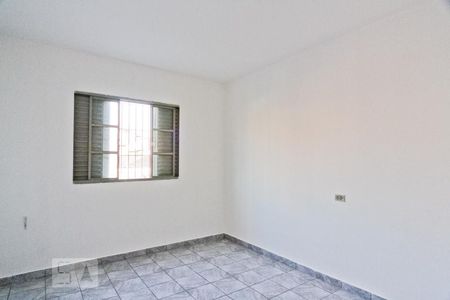 Quarto 2 de casa para alugar com 2 quartos, 60m² em Vila Miriam, São Paulo