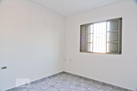 Quarto 2 de casa para alugar com 2 quartos, 60m² em Vila Miriam, São Paulo