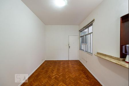 Sala de apartamento para alugar com 1 quarto, 55m² em Leblon, Rio de Janeiro