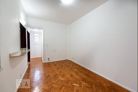 Sala de apartamento para alugar com 1 quarto, 55m² em Leblon, Rio de Janeiro