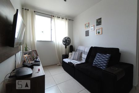 Sala/Cozinha de apartamento à venda com 2 quartos, 56m² em Coronel Aparicio Borges, Porto Alegre