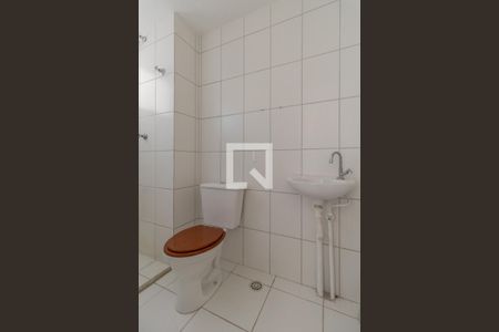 Banheiro de apartamento à venda com 1 quarto, 24m² em Vila Campanela, São Paulo