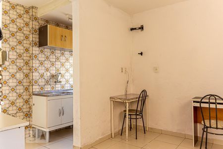 Sala de apartamento para alugar com 1 quarto, 40m² em Aclimação, São Paulo