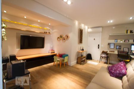 Sala de apartamento à venda com 2 quartos, 74m² em Cidade Monções, São Paulo