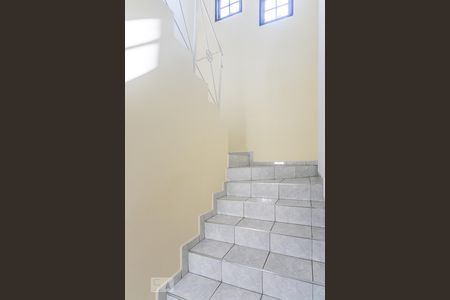 Escadas de casa à venda com 3 quartos, 134m² em Cipava, Osasco