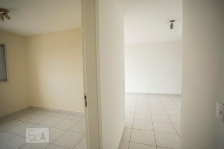 Corredor de apartamento para alugar com 2 quartos, 60m² em Vila Santa Catarina, São Paulo