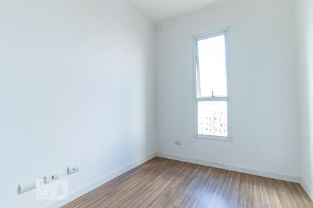 Quarto 1 de apartamento para alugar com 2 quartos, 47m² em Cidade Industrial, Curitiba